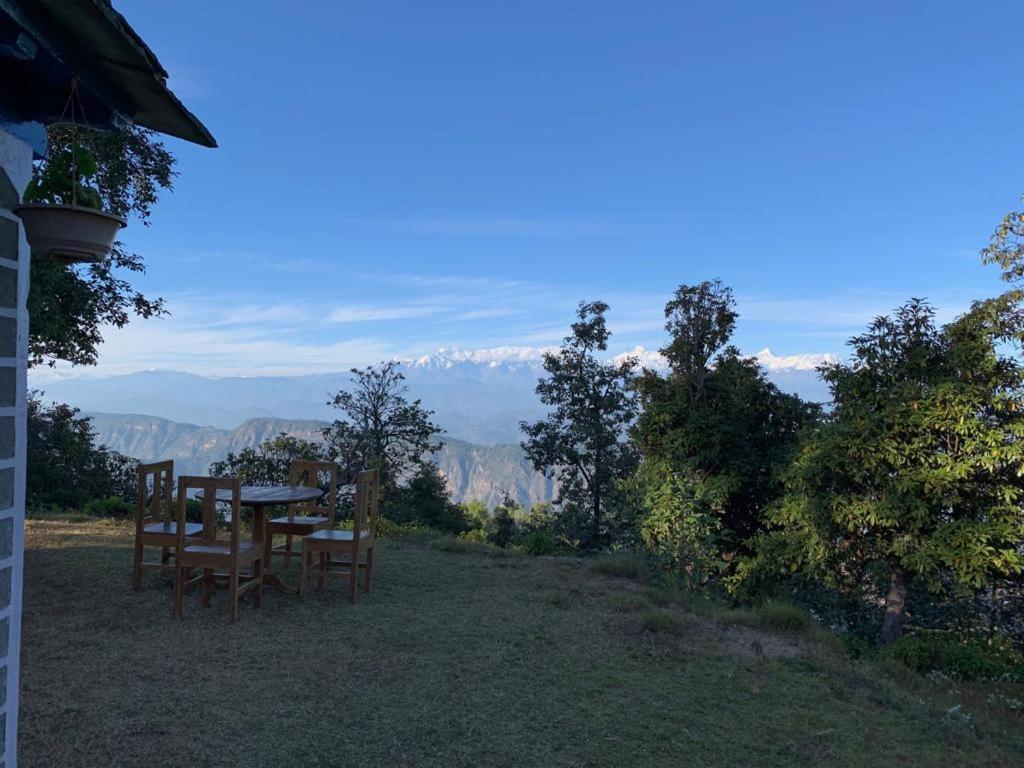 Вілла Thikalna Himalayan Retreat Алмора Екстер'єр фото